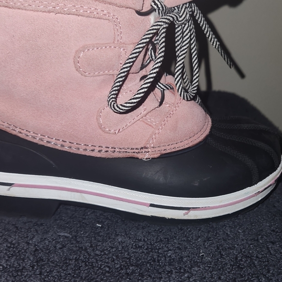 Cat & Jack Pink and Black Girl Winter Waterproof Snow Boots Size 13 Little Girls - Picture 9 of 15